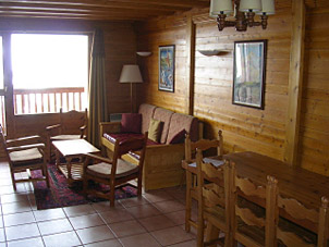Biniou Dining Area / Lounge & Balcony